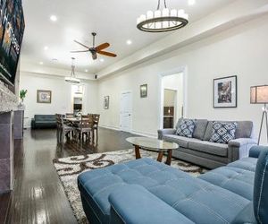 Luxury 4BR condo in Downtown by Hosteeva New Orleans United States
