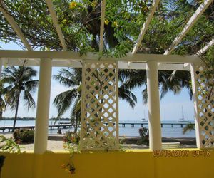 Southern Shores Resort Cabanas Placencia Belize