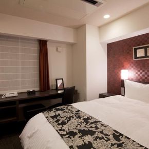 NearBy Hotel