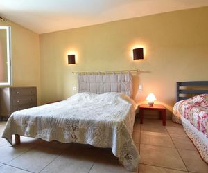 Spacious Villa in Vaison-la-Romaine with Swimming Pool Vaison France