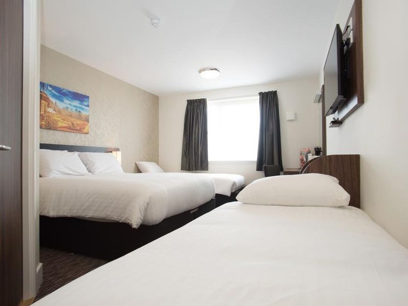 Hotel Photo 1