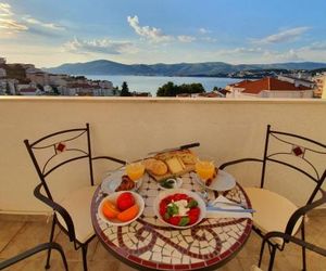 Apartment Anna Okrug Donji Croatia