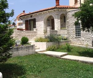 Family friendly apartments with a swimming pool Manjadvorci (Marcana) - 2301 Barban Croatia