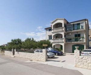 Apartments with a parking space Grebastica (Sibenik) - 11572 Grebastica Croatia