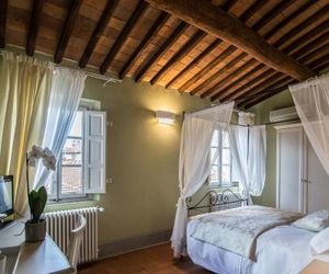B&B Residenza Di Via Fontana Lucca Italy