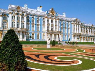Площадь Чернышевского 10