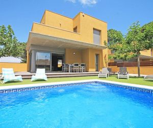 Villa Moderna LEscala Spain