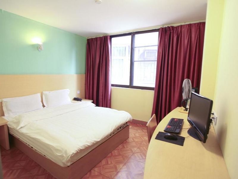 Hotel Photo 12