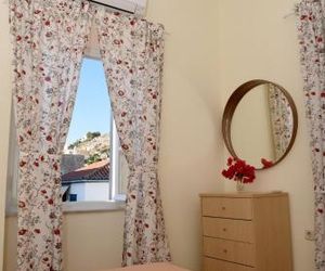 Kalogiannis Apartments (AcquaBlue & SunnyShades) Hydra Greece