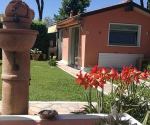 Giusy Bed and Breakfast Marina di Carrara Italy