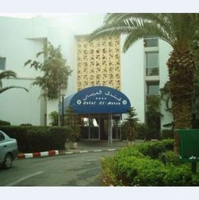 NearBy Hotel