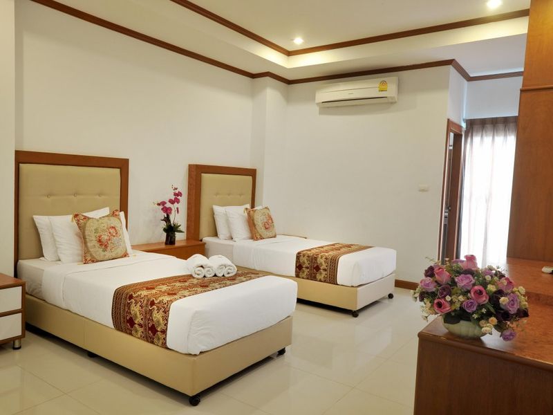 Hotel Photo 8