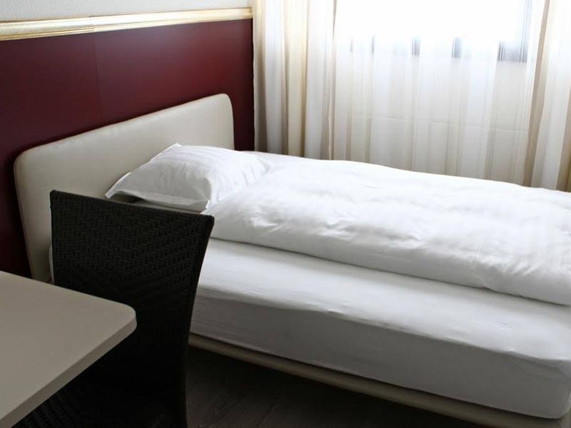 Hotel Photo 6