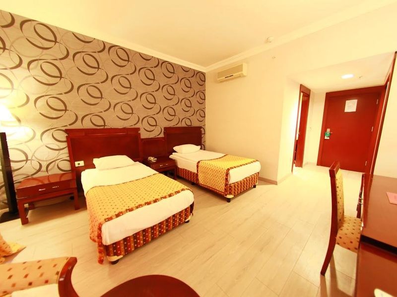 Hotel Photo 5