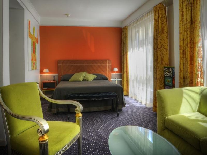 Hotel Photo 8
