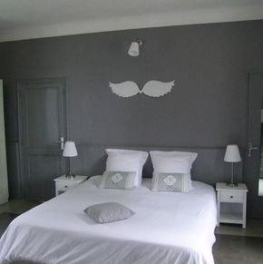 NearBy Hotel