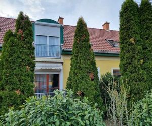 Körteszirom Apartman Eger Hungary