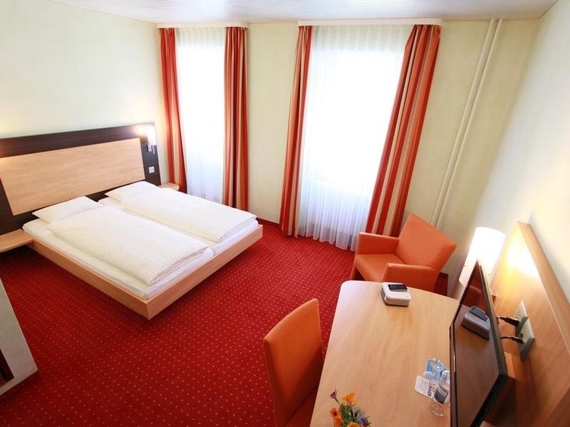 Hotel Photo 1