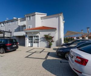 Apartments Crnekovic Tomislava Baska Croatia