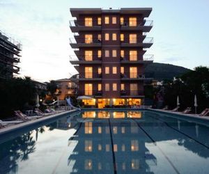 Perla Marina Apartments Pietra Ligure Italy