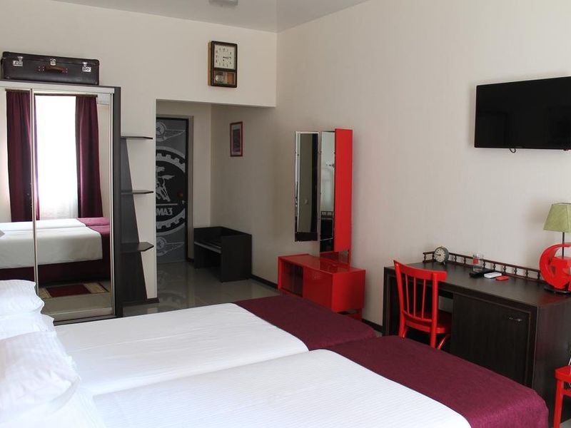 Hotel Photo 6