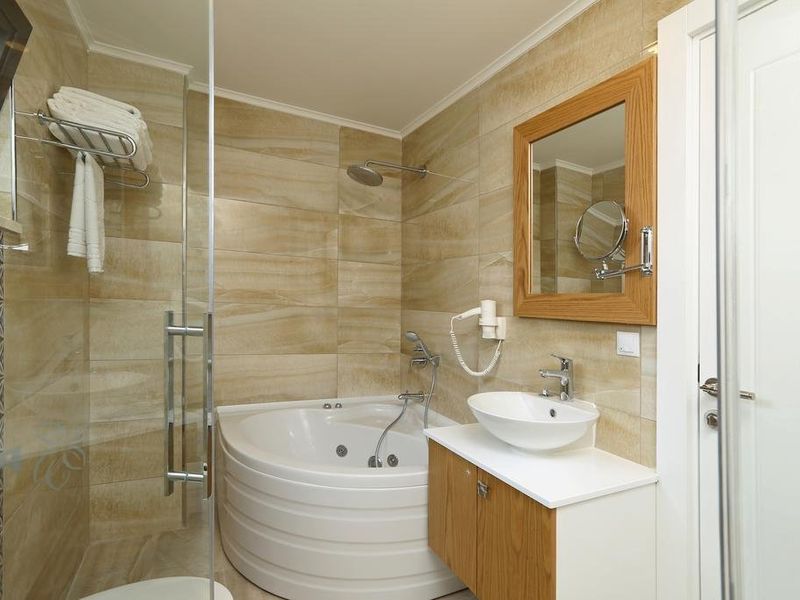 Hotel Photo 11