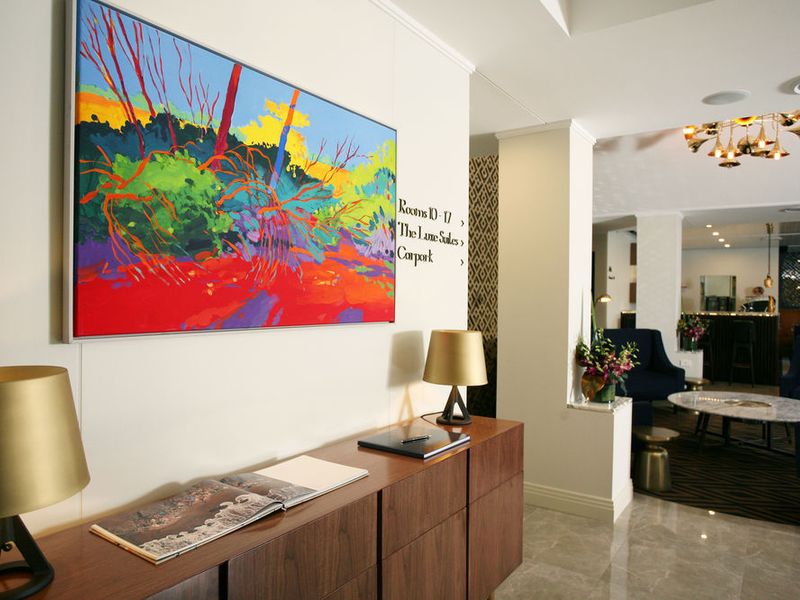 Hotel Photo 6