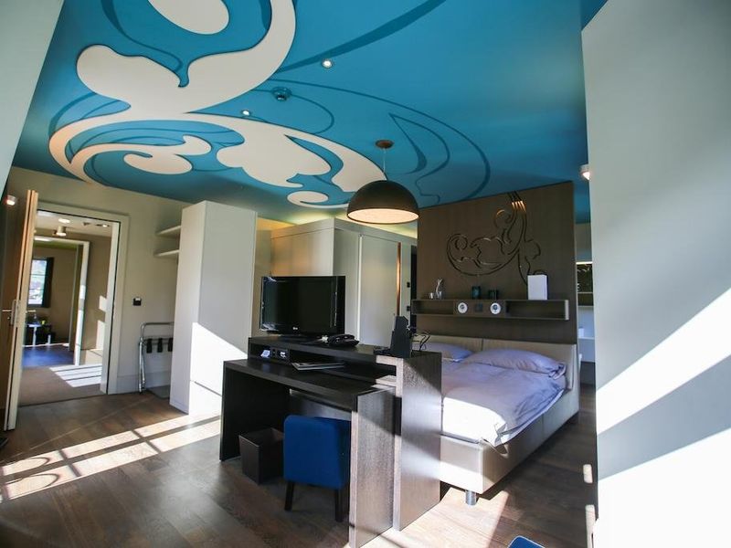 Hotel Photo 12