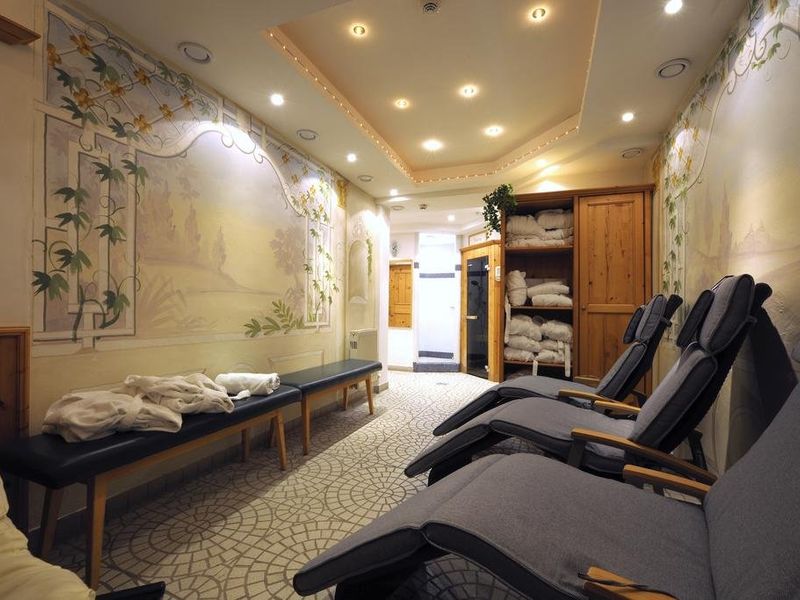 Hotel Photo 9
