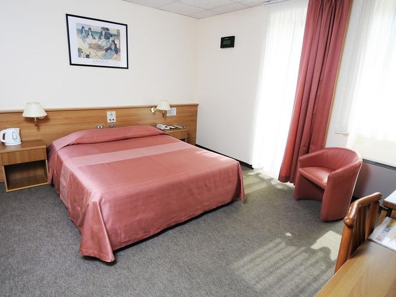Hotel Photo 6