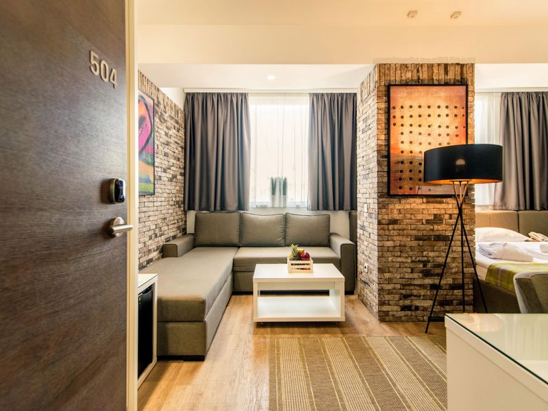 Hotel Photo 8