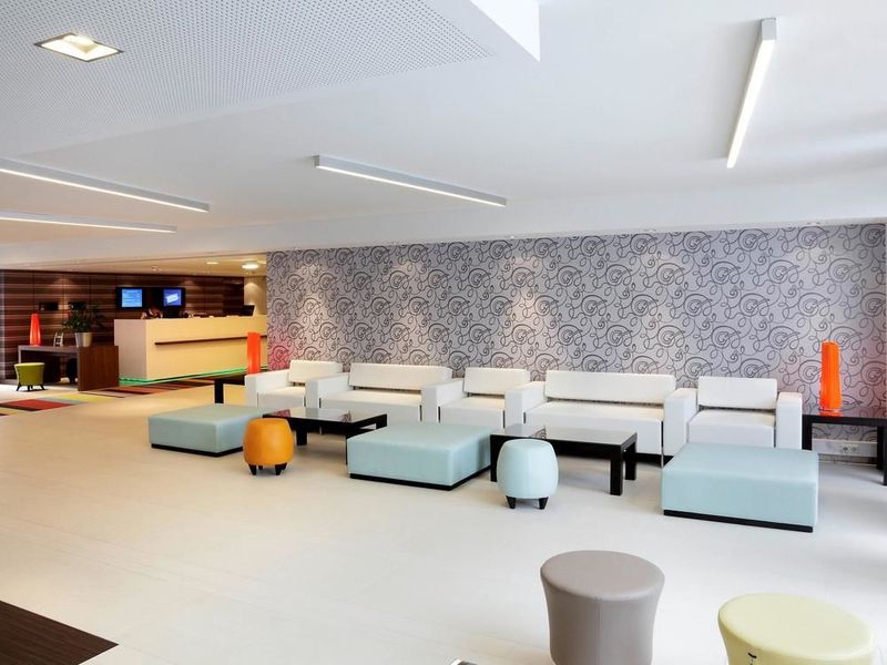 Hotel Photo 8