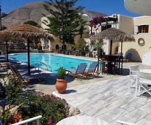 Ira Apartments Kamari Greece