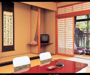 Takashimaya Ryokan Yahiko Japan