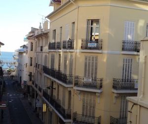 APPARTEMENT STANISLAS St. Raphael France