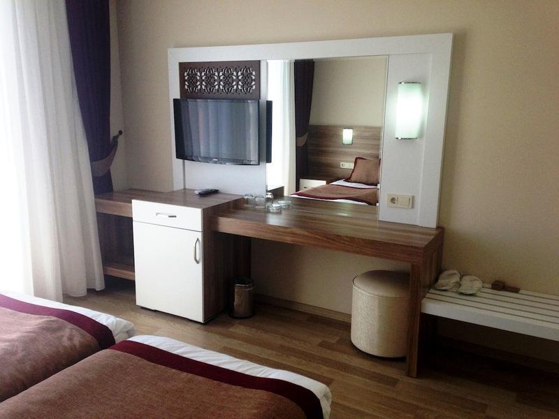 Hotel Photo 12