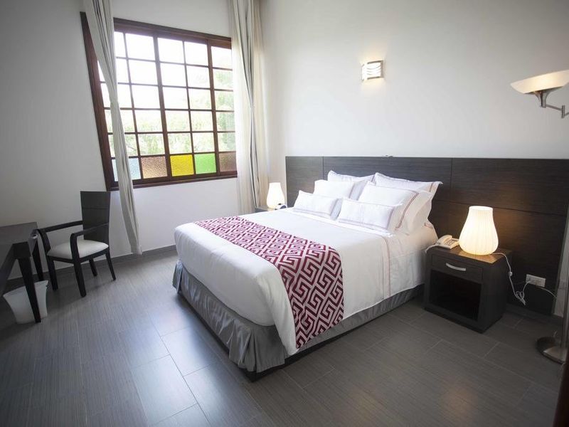 Hotel Photo 3