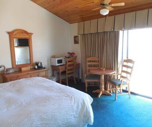Whispering Pines Lodge Kernville United States