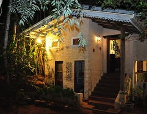 Villa Birdlake Hikkaduwa Sri Lanka
