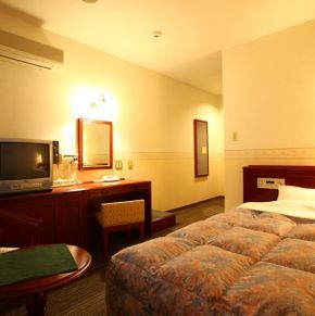 NearBy Hotel