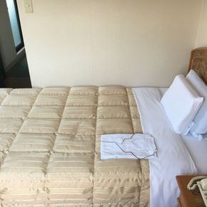 NearBy Hotel