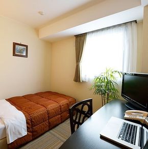NearBy Hotel
