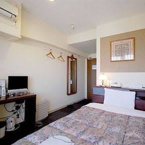 NearBy Hotel