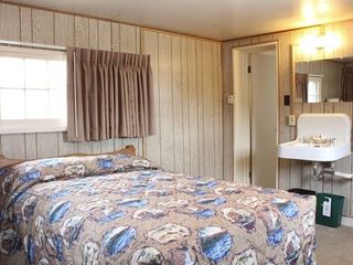 Hotel pic Lake Lodge Cabins - Inside the Park