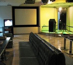 NearBy Hotel