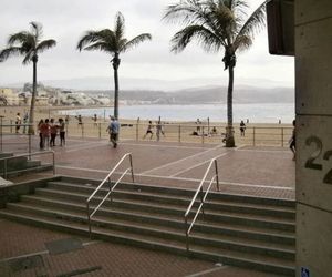 Descanso en la Playa Gran Canaria Island Spain