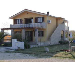 Apartments with a swimming pool Sabunike (Zadar) - 6110 Privlaka Croatia