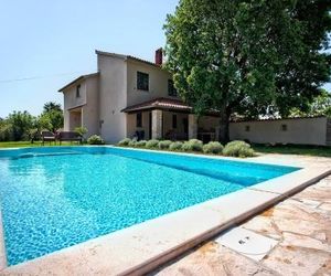 Family friendly house with a swimming pool Pavicini (Marcana) - 7312 Krnica Croatia