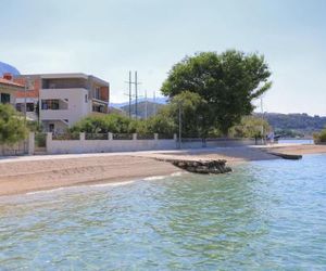 Apartments by the sea Orij (Omis) - 2809 Dugi Rat Croatia