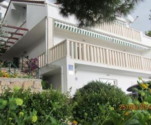 Apartments Vila Oksana Mimice Croatia